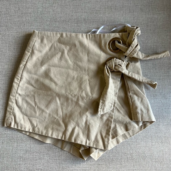 By The Way | Tan Skort - Picture 2 of 4